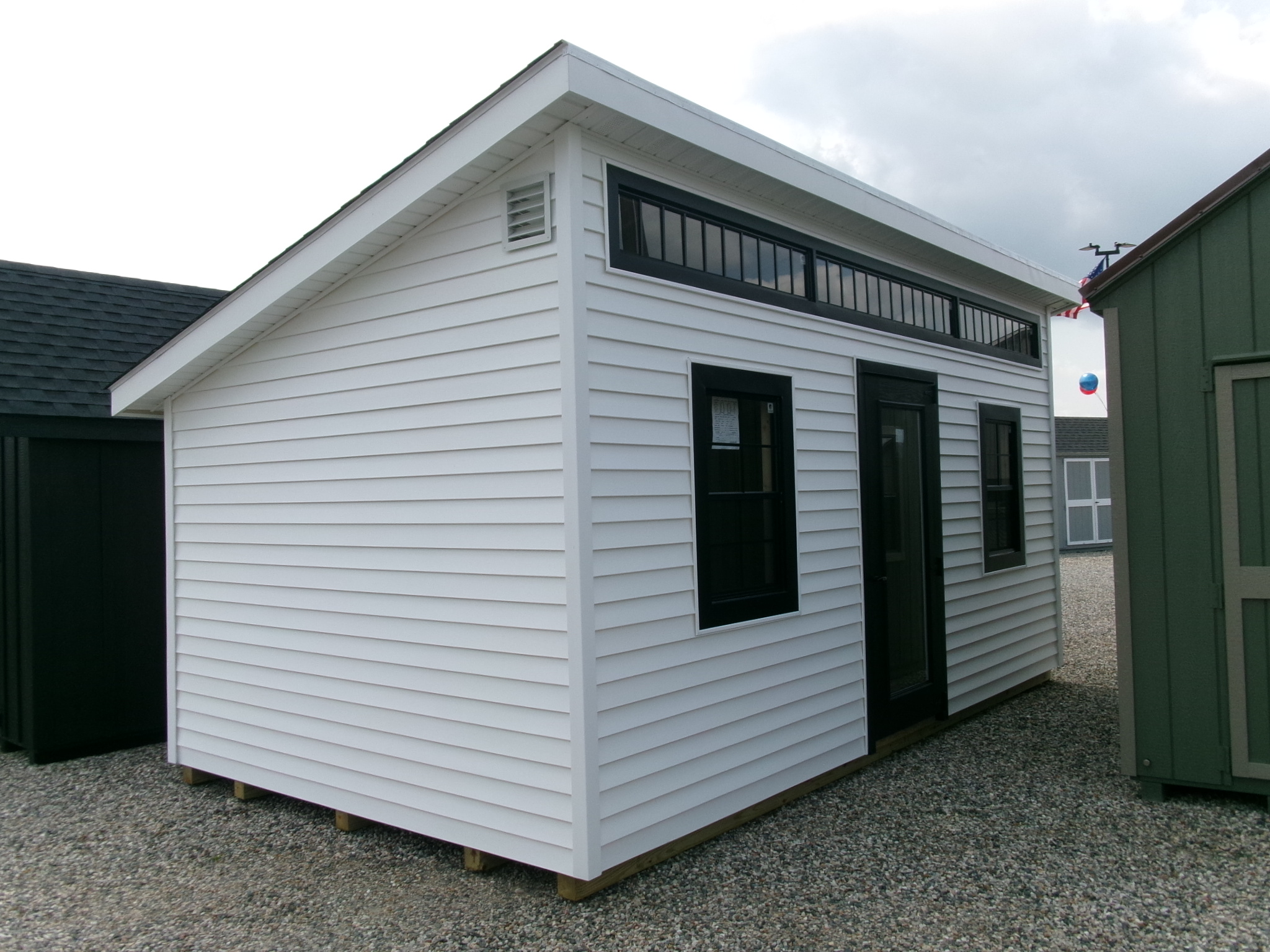 10x18 Vinyl Studio Mansion