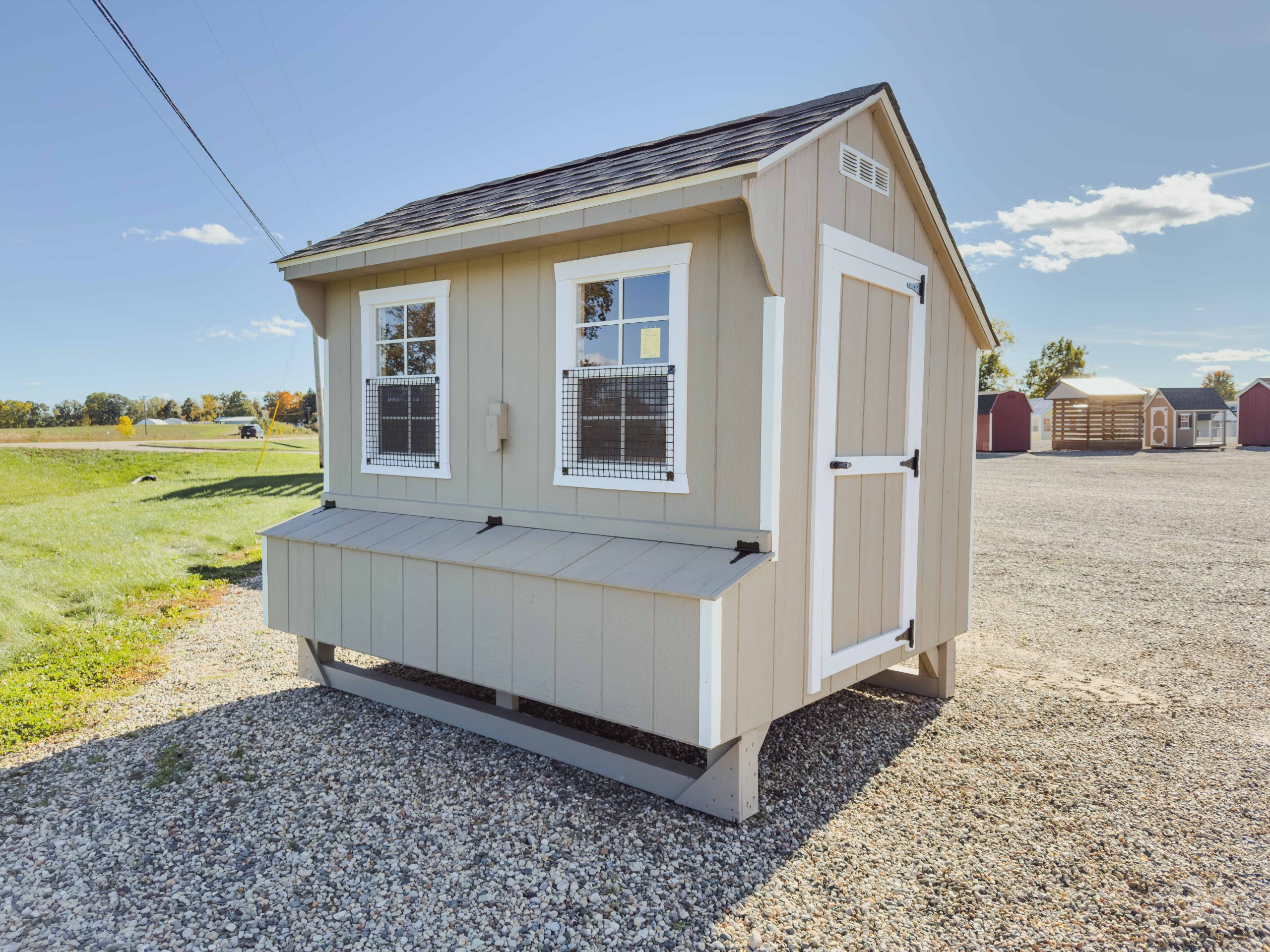 6×8 No Frill Quaker Coop